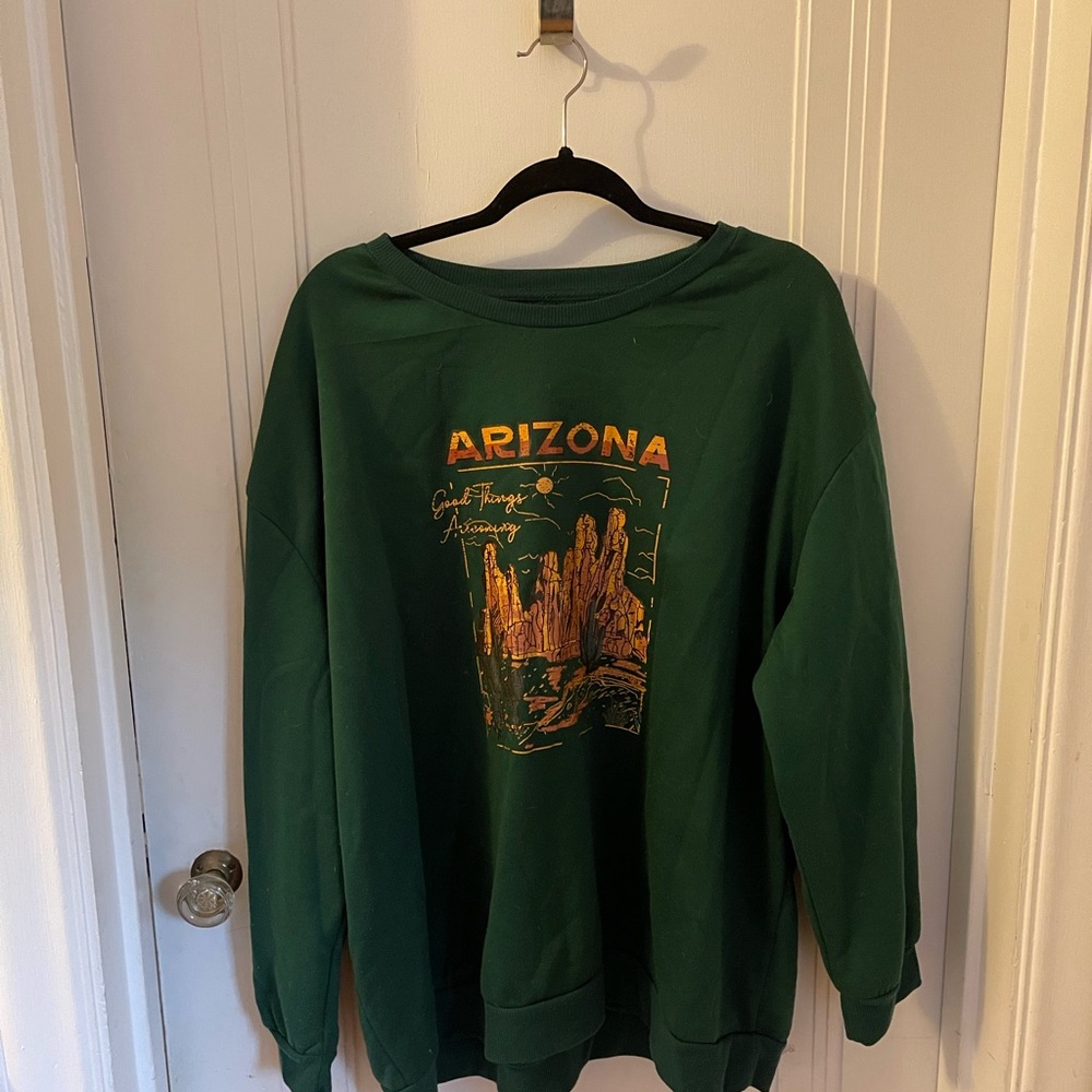 SHEIN Green Graphic Crewneck Sweater